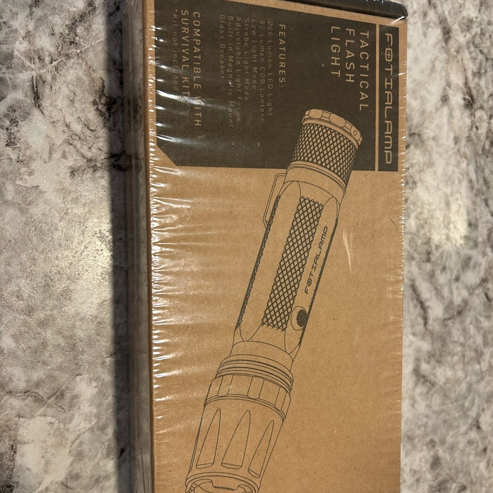 Tactical Flashlight - Picture 3 of 3